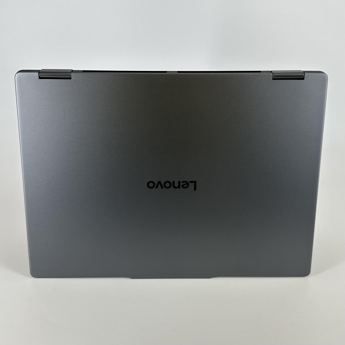 Lenovo Yoga 7 16 Gray 2.2 GHz Intel Core Ultra 7 Series 2 16GB RAM