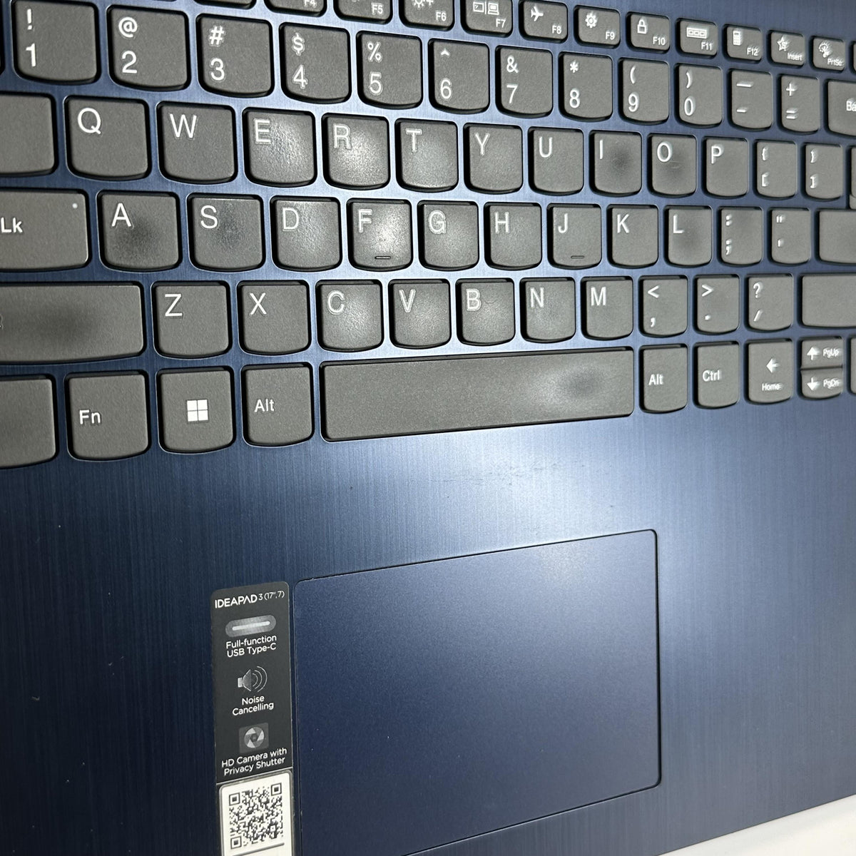 Lenovo IdeaPad 3 17.3 Blue 2.0 GHz AMD Ryzen 7 5825U 8GB RAM 512GB