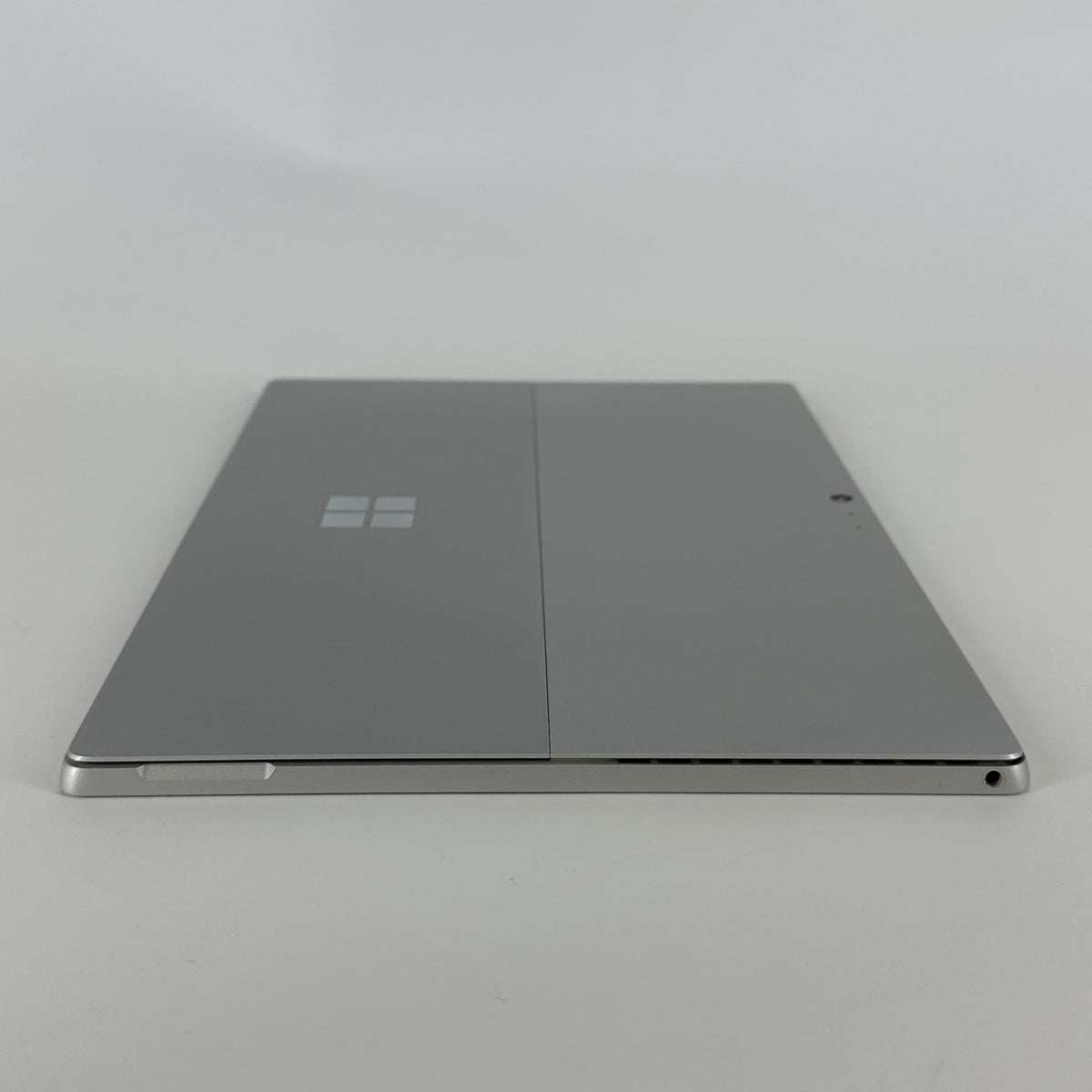 Microsoft Surface Pro 6 12.3 Silver WiFi 1.9 GHz Intel Core i7 8th