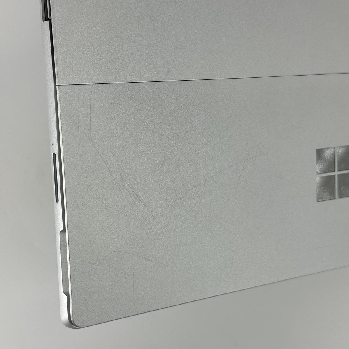 Microsoft Surface Pro 6 12.3 Silver WiFi 1.9 GHz Intel Core i7 8th
