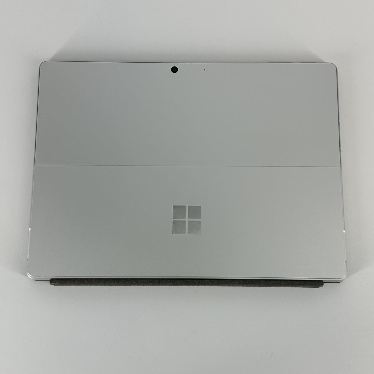 Microsoft Surface Pro 9 13 Platinum WiFi 2.7 GHz Intel Core i7 12th