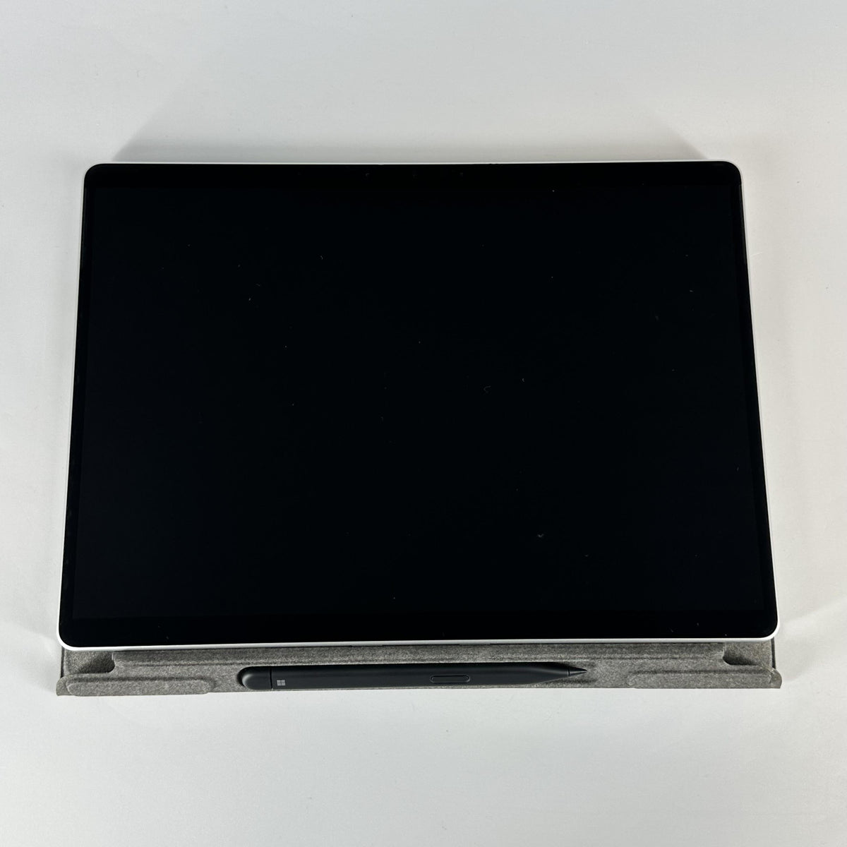 Microsoft Surface Pro 9 13 Platinum WiFi 2.7 GHz Intel Core i7 12th