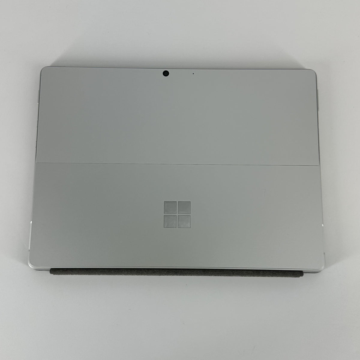 Microsoft Surface Pro 8 13 Silver WiFi 3.0 GHz Intel Core i7 11th