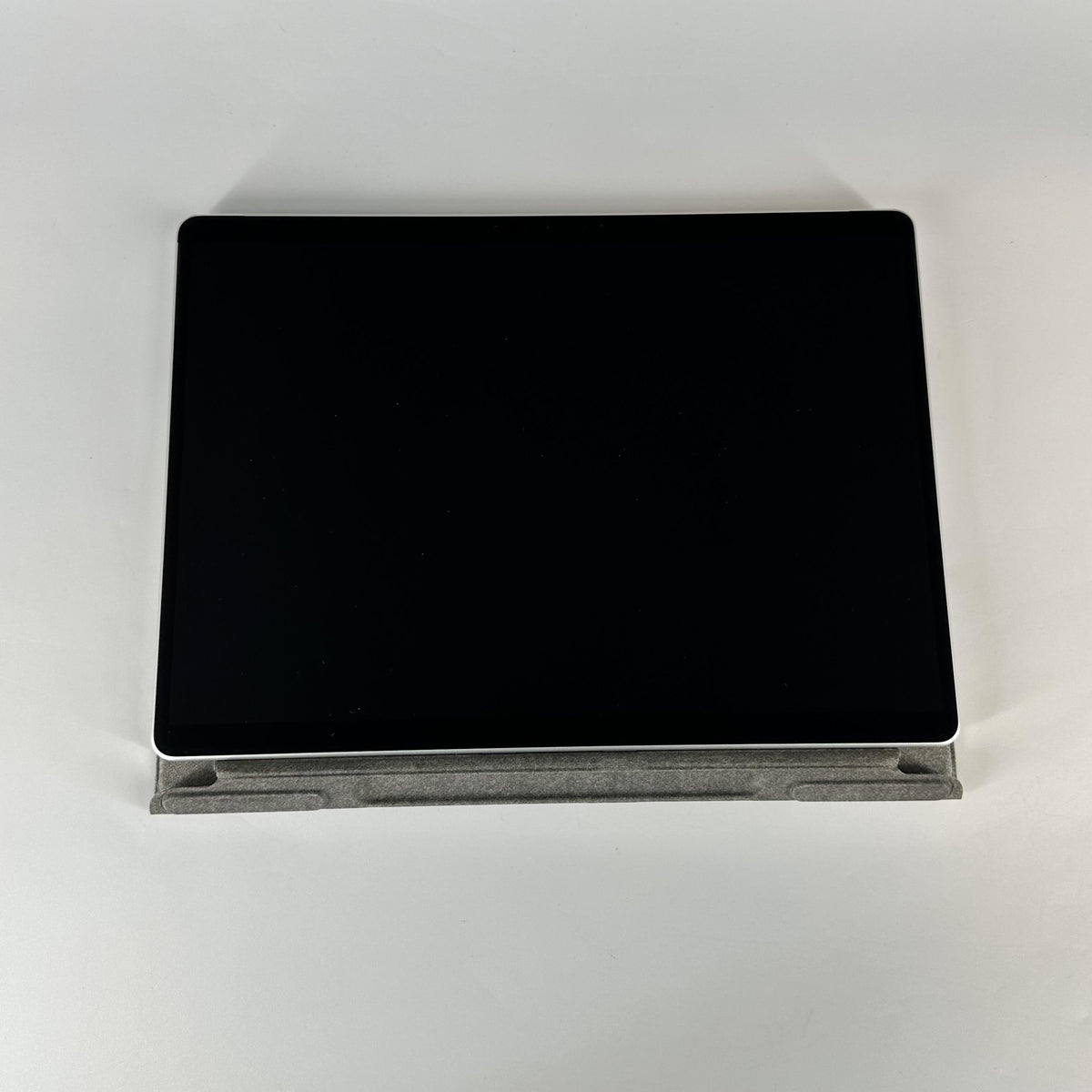 Microsoft Surface Pro 8 13 Silver WiFi 3.0 GHz Intel Core i7 11th