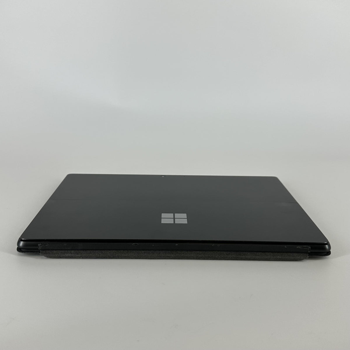 Microsoft Surface Pro 9 13 Graphite WiFi 2.7 GHz Intel Core i7 12th