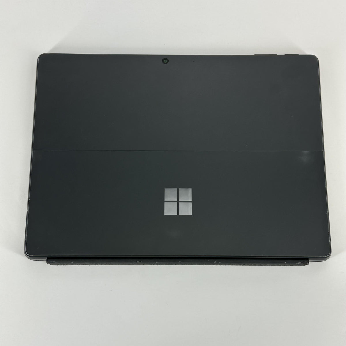 Microsoft Surface Pro 9 13 Graphite WiFi 2.7 GHz Intel Core i7 12th