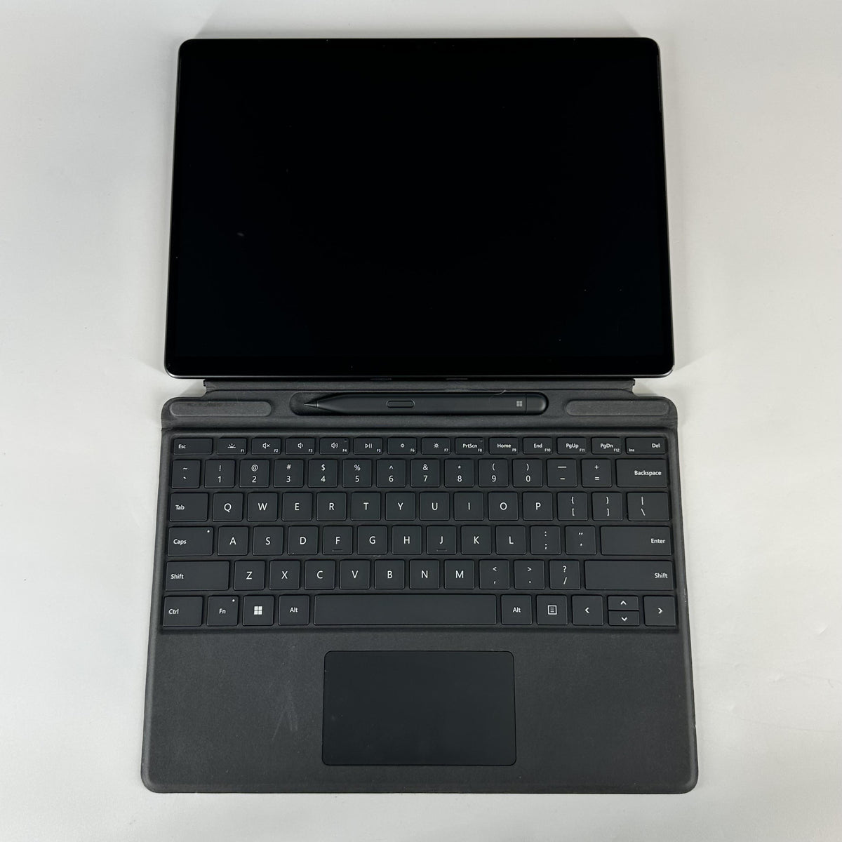 Microsoft Surface Pro 9 13 Graphite WiFi 2.7 GHz Intel Core i7 12th