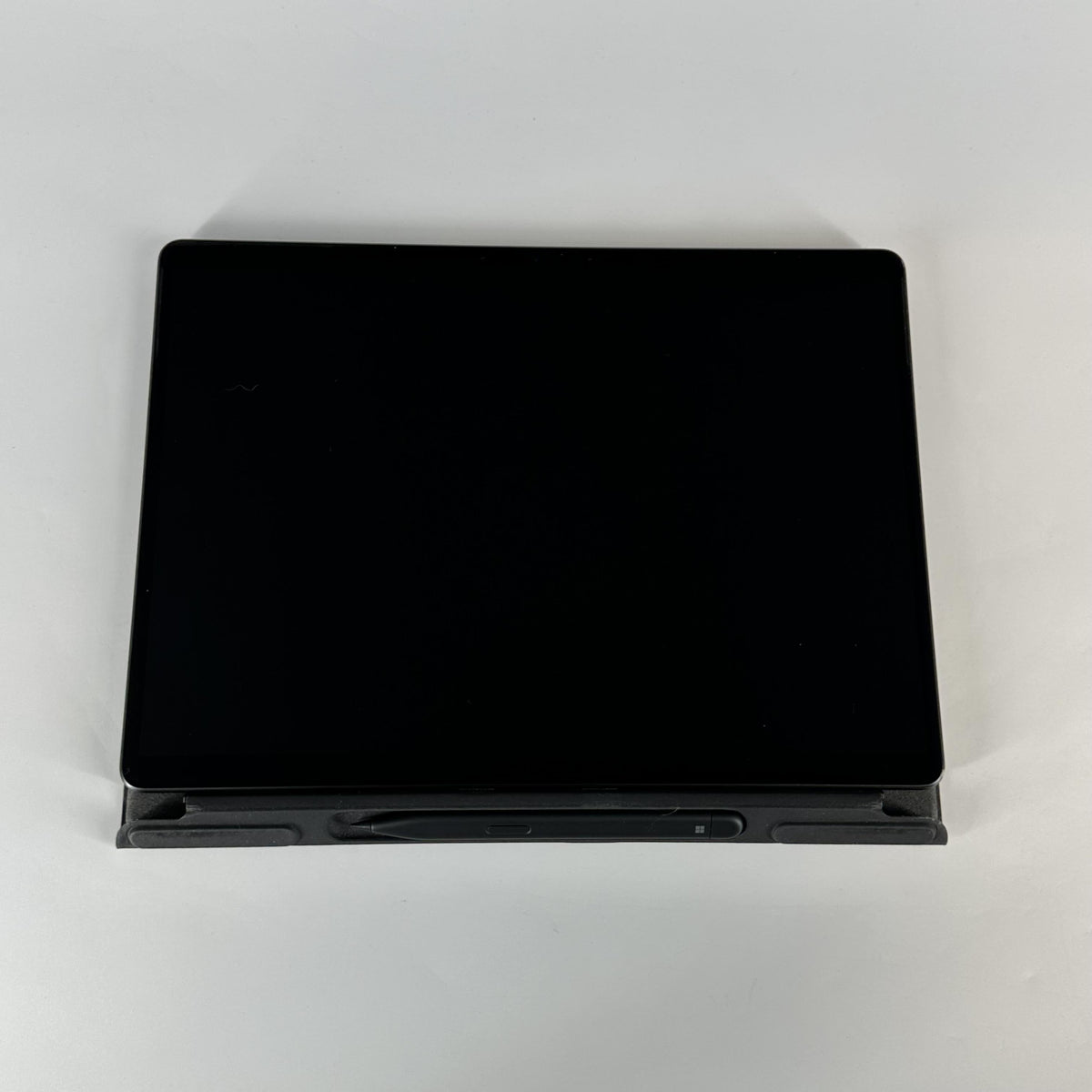 Microsoft Surface Pro 9 13 Graphite WiFi 2.7 GHz Intel Core i7 12th