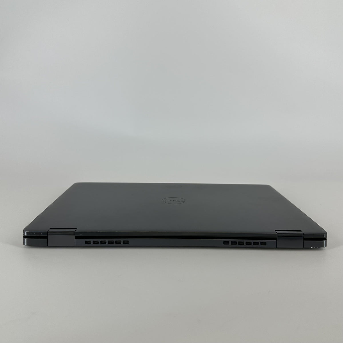 Dell Latitude 9430 14 Gray 1.8 GHz Intel Core i7 12th Gen. 32GB RAM