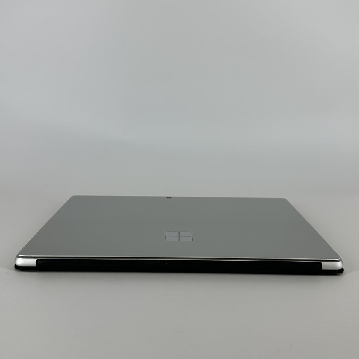 Microsoft Surface Pro 9 13 Platinum WiFi 2.7 GHz Intel Core i7 12th