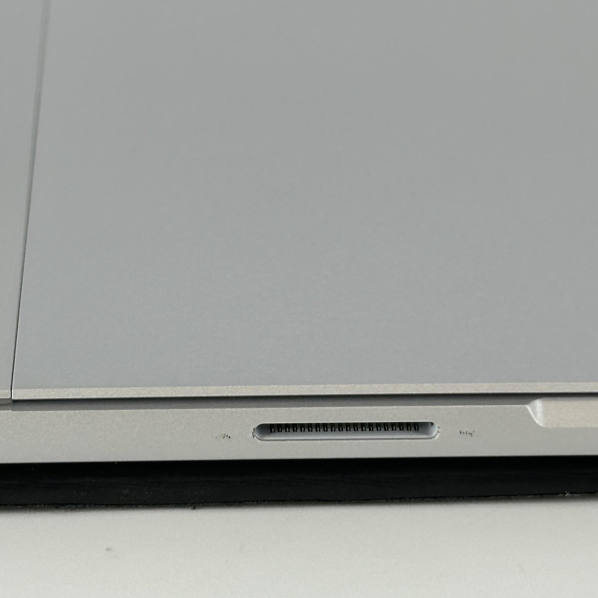 Microsoft Surface Pro 6 12.3 Silver WiFi 1.9 GHz Intel Core i7 8th