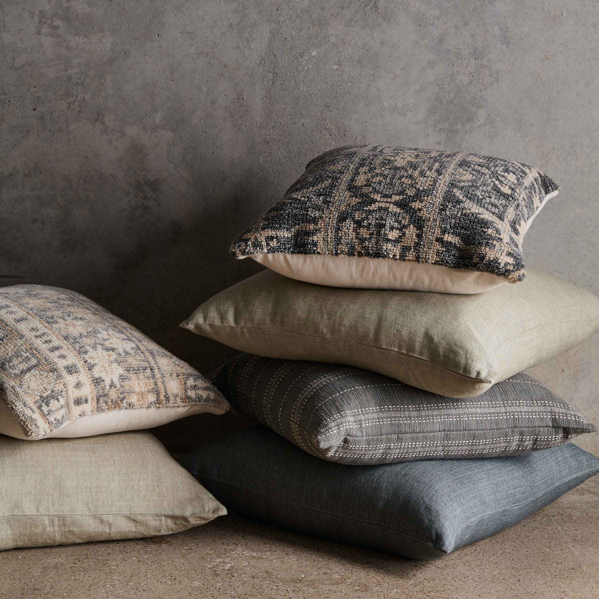 Jasma Pillow