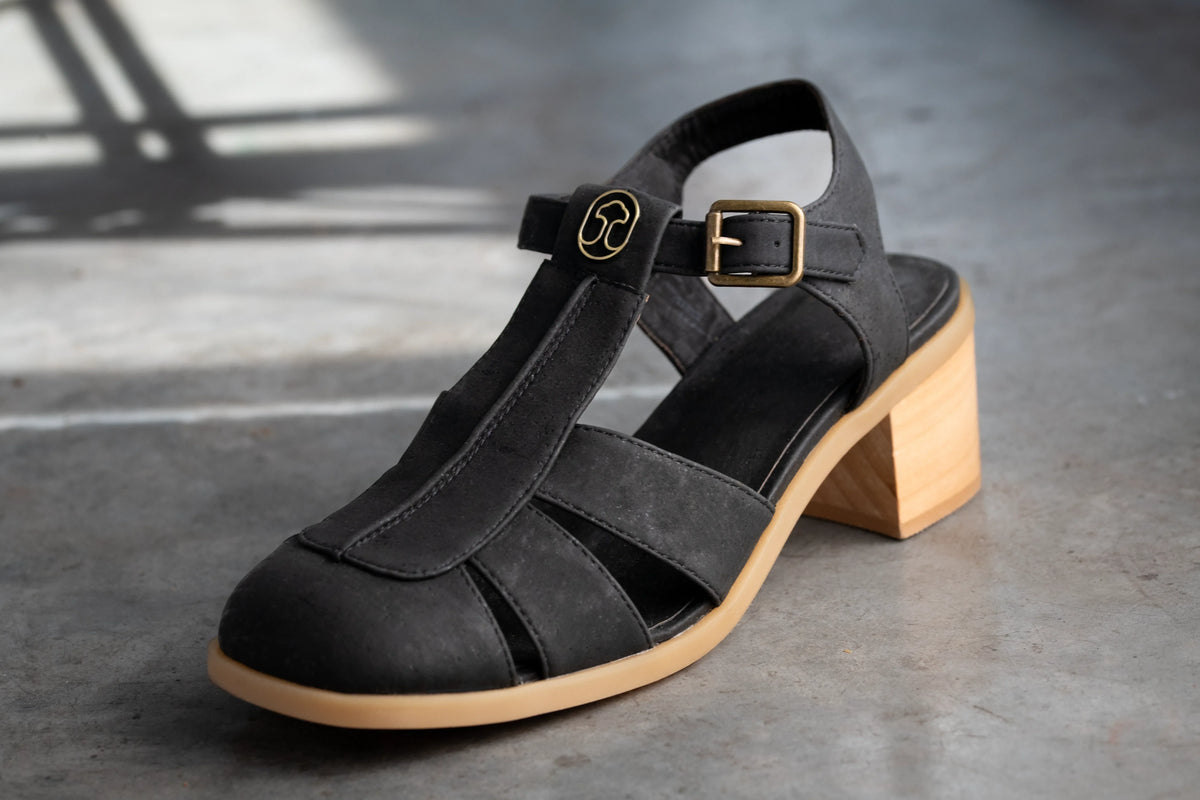 Sandal