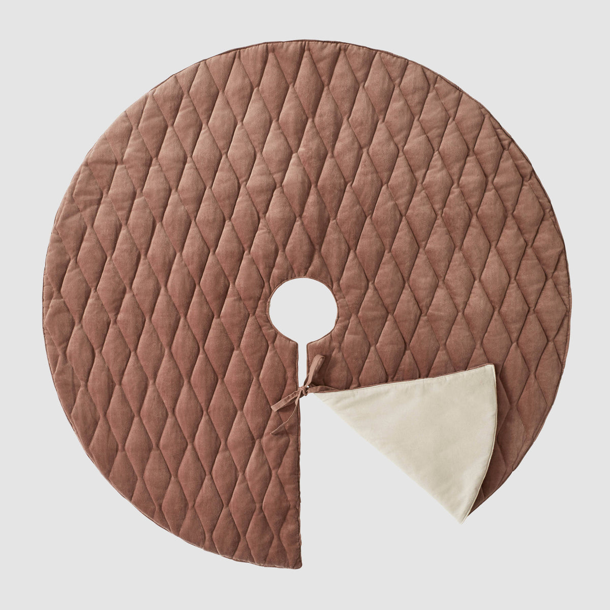 Naveta Velvet Tree Skirt