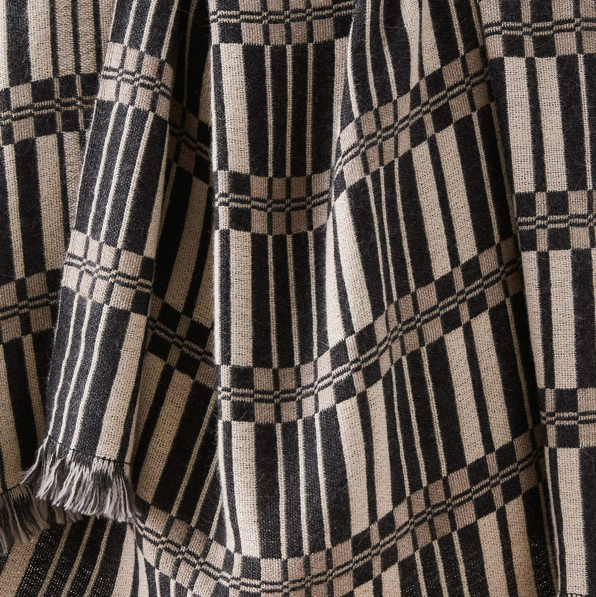 Olmo Alpaca Throw