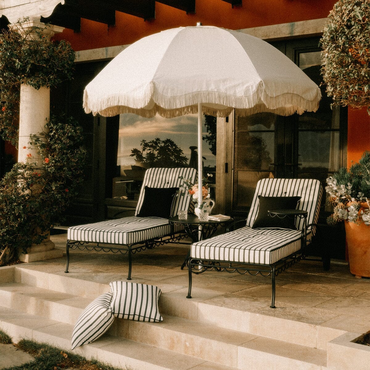 The Al Fresco Sun Lounger Frame