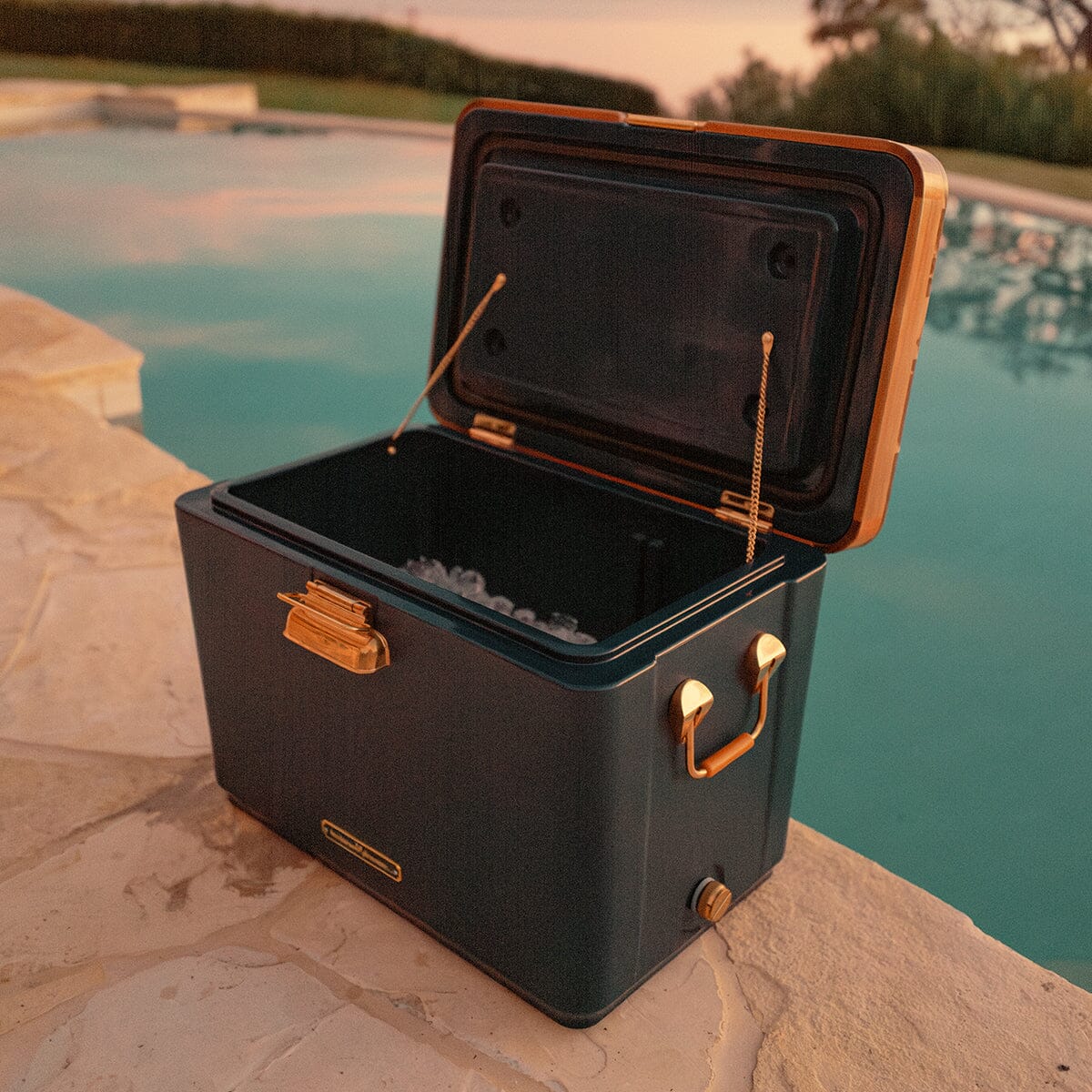 The Hemingway Cooler