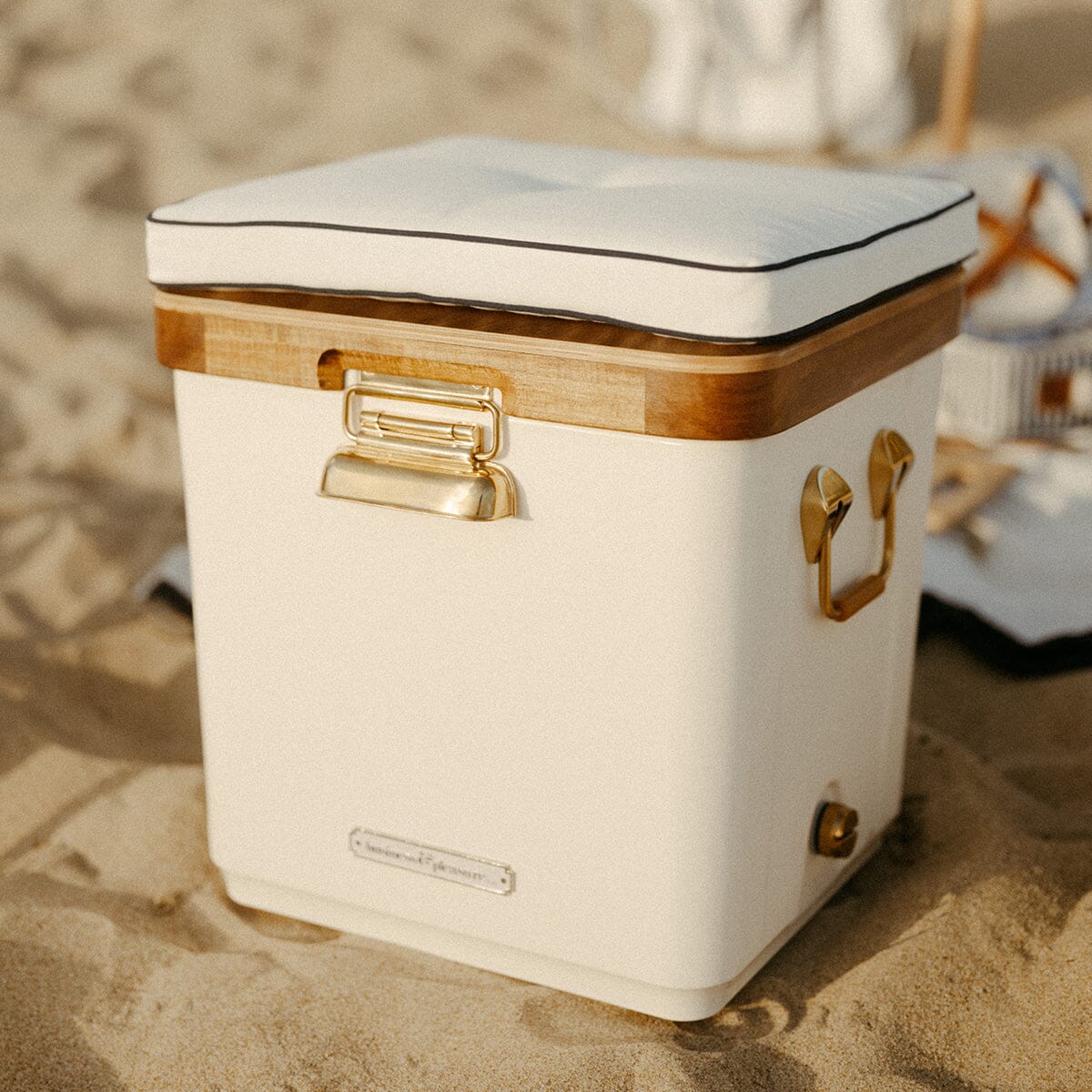 The Hemingway Cooler