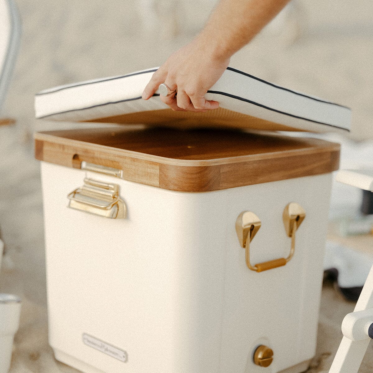 The Hemingway Cooler