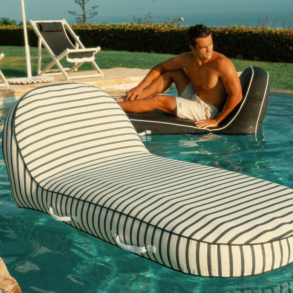 The Pool Lounger