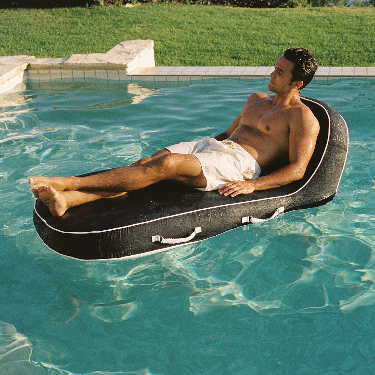 The Pool Lounger