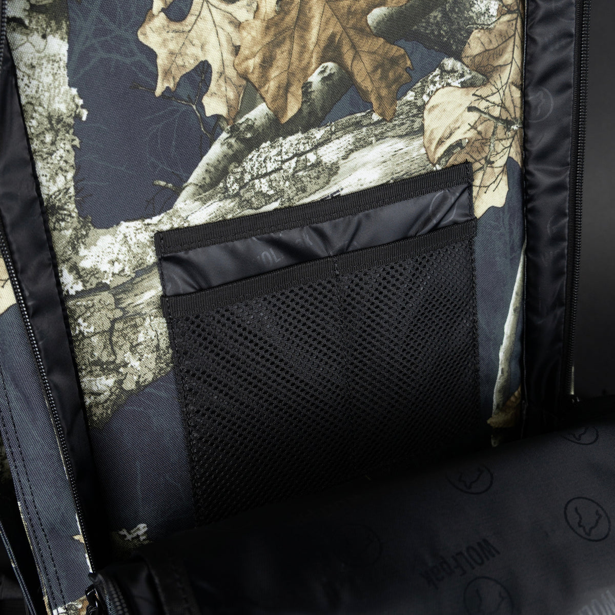 35L Realtree Edge Black Meal Prep Management