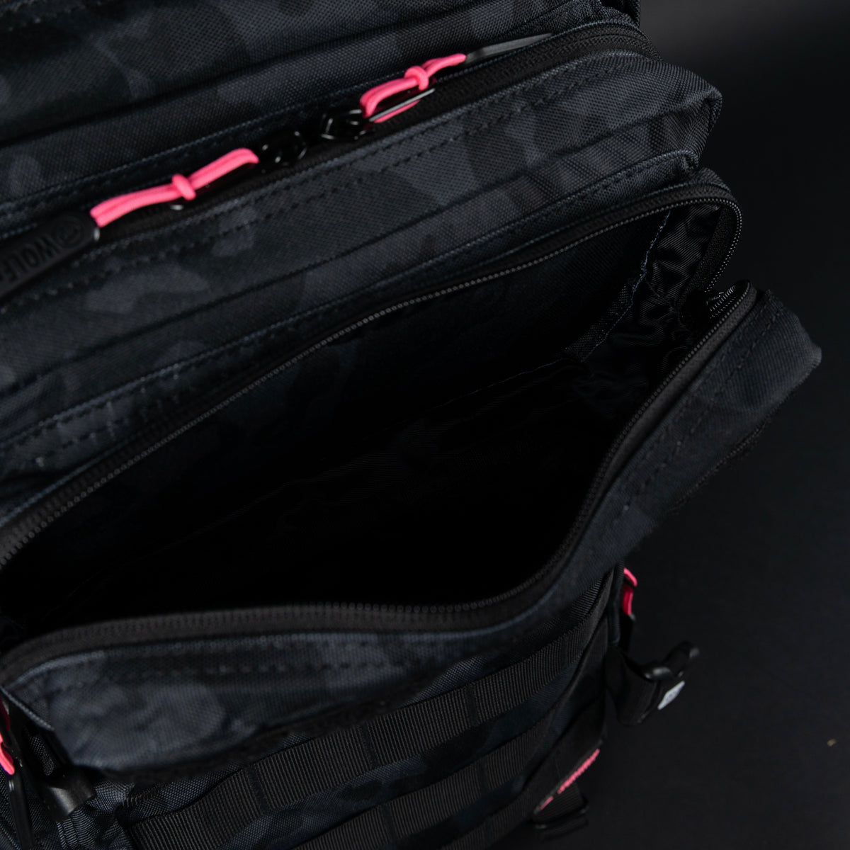 35L Backpack Black Hearts