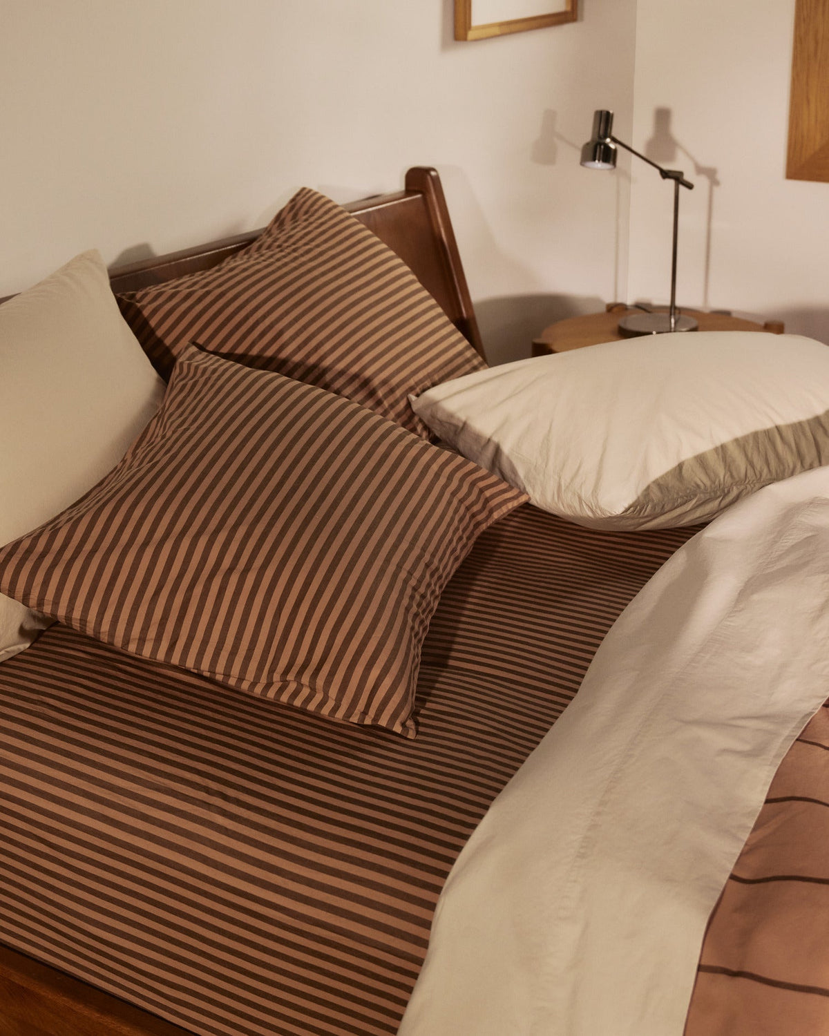 Percale Fitted Sheet (Adobe Stripe)