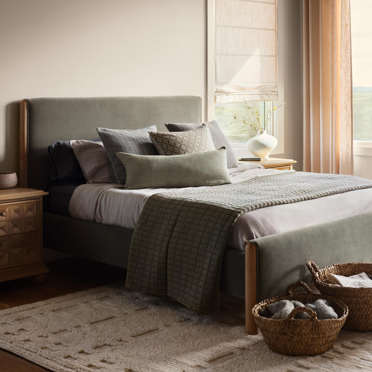 Laurel Bed with Low Footboard
