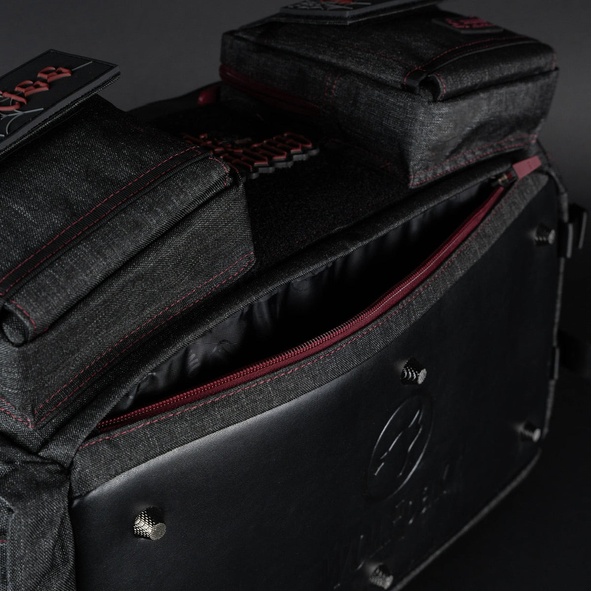 30L Perfect Duffle Bag Black Widow