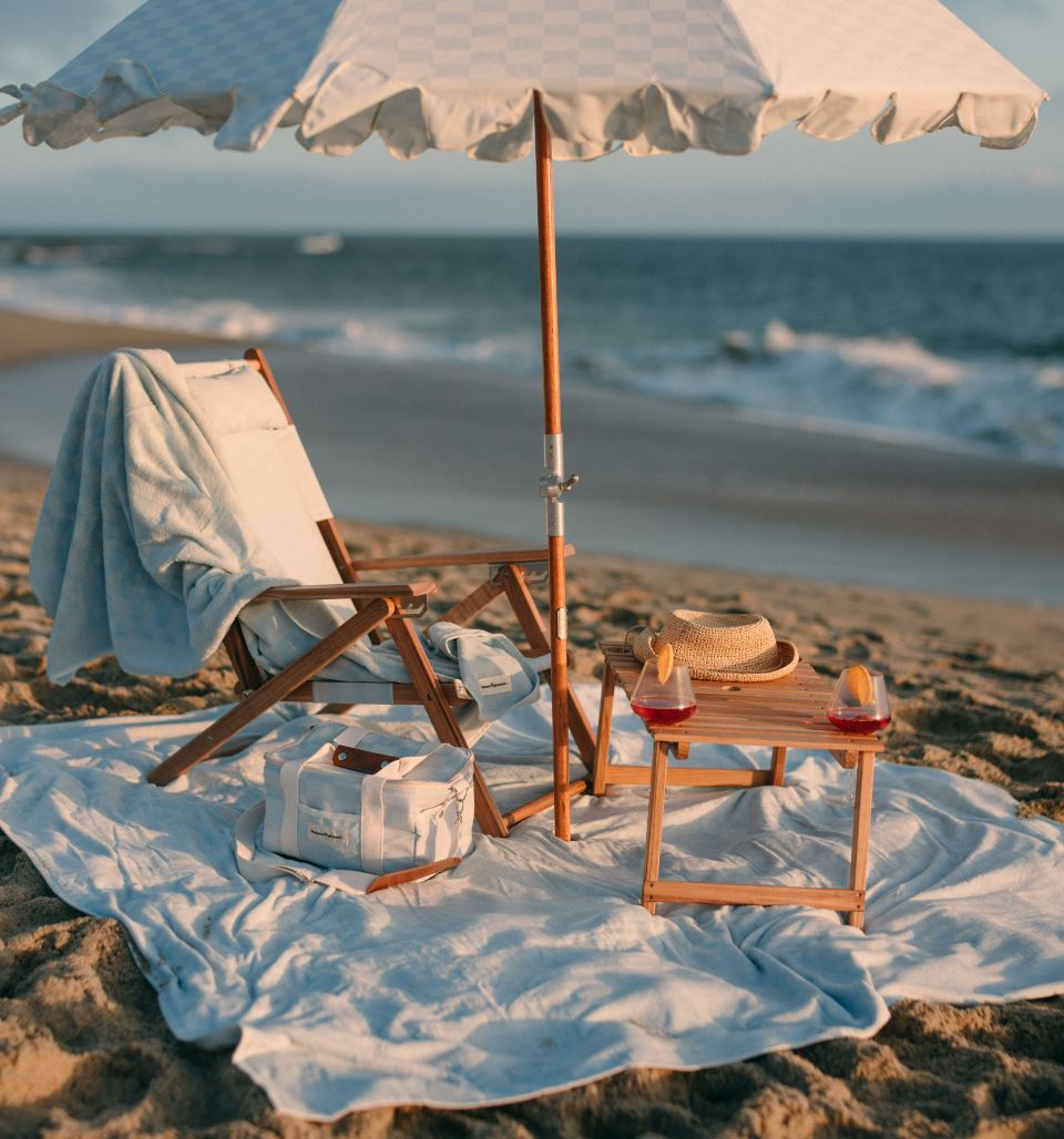 The Folding Picnic Table