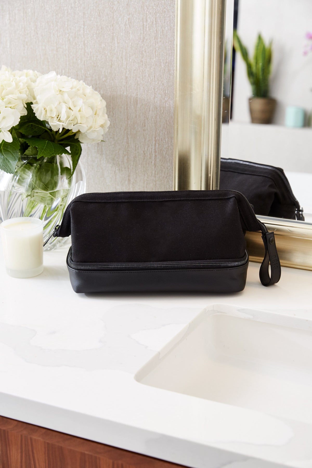 The Dopp Kit in Black