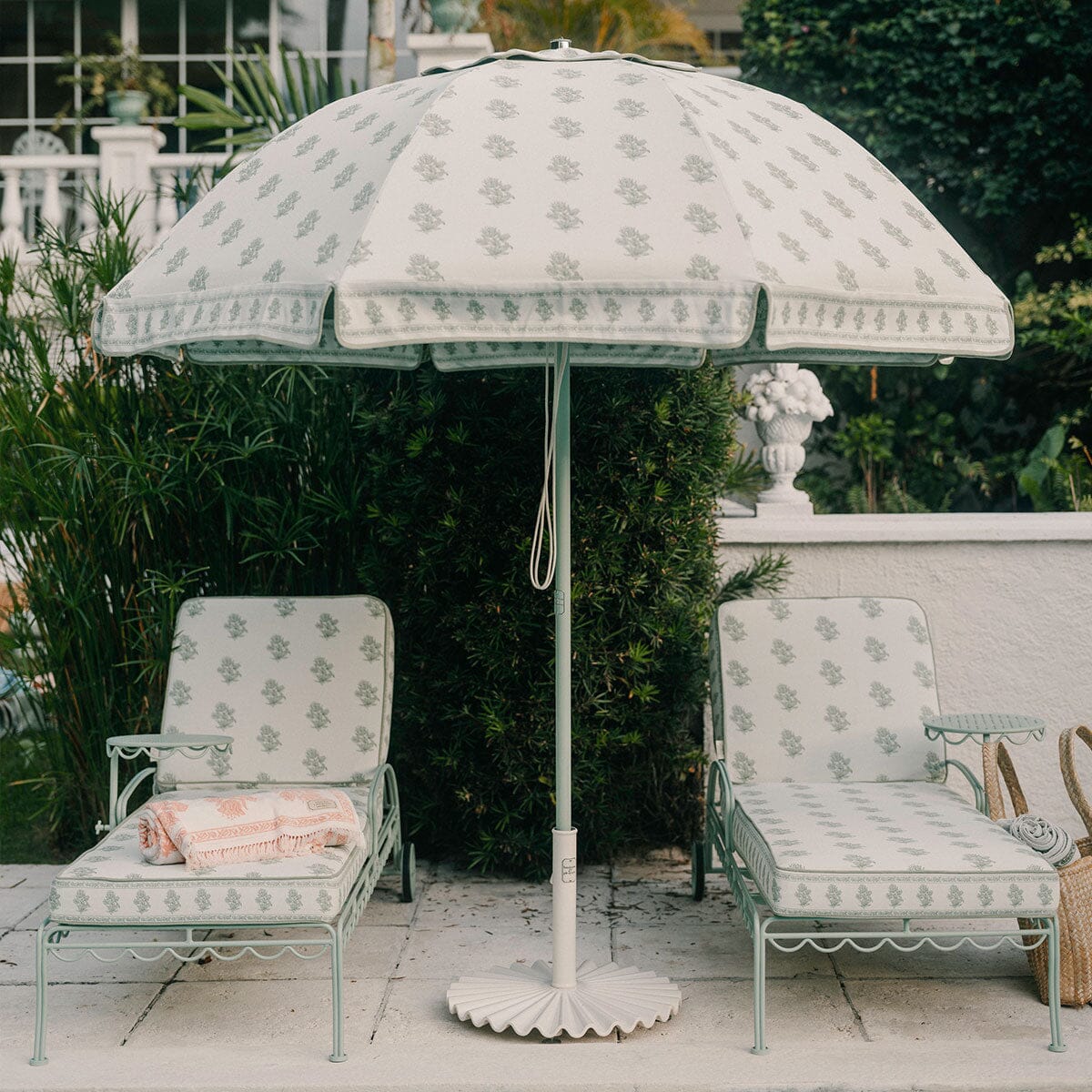 The Al Fresco Sun Lounger by Amanda Lindroth