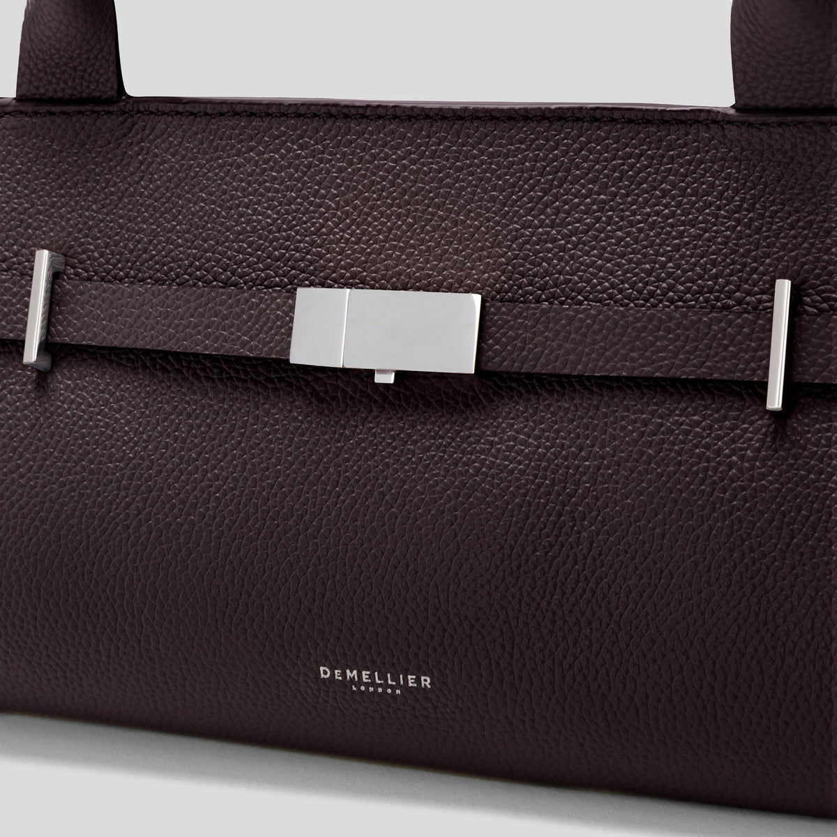 The New York Shoulder