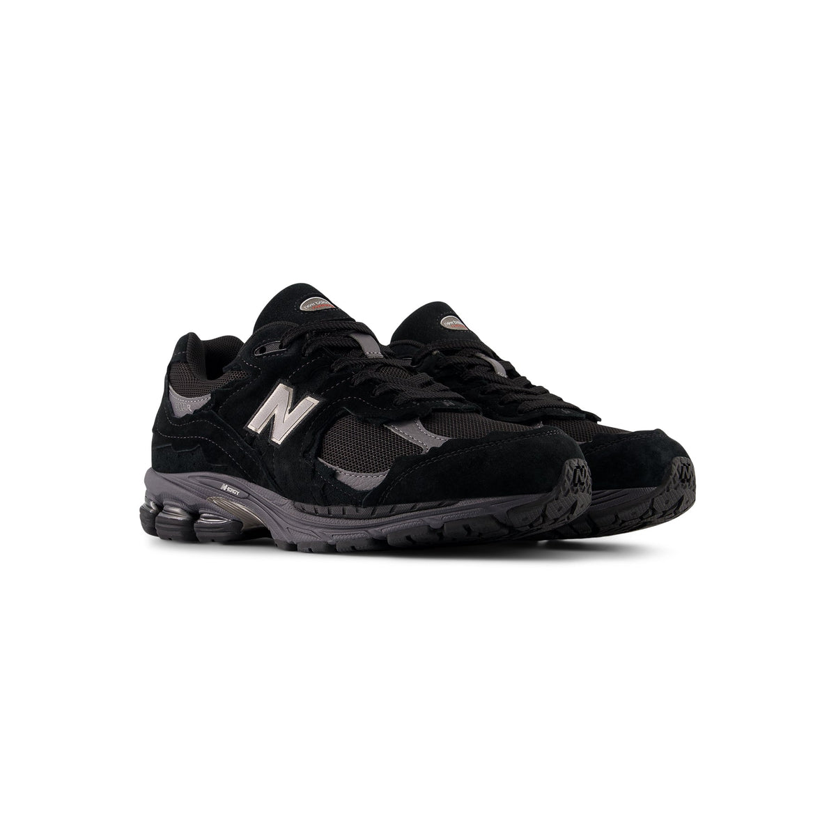 New Balance 2002R Gore-Tex (Black/Magnet)