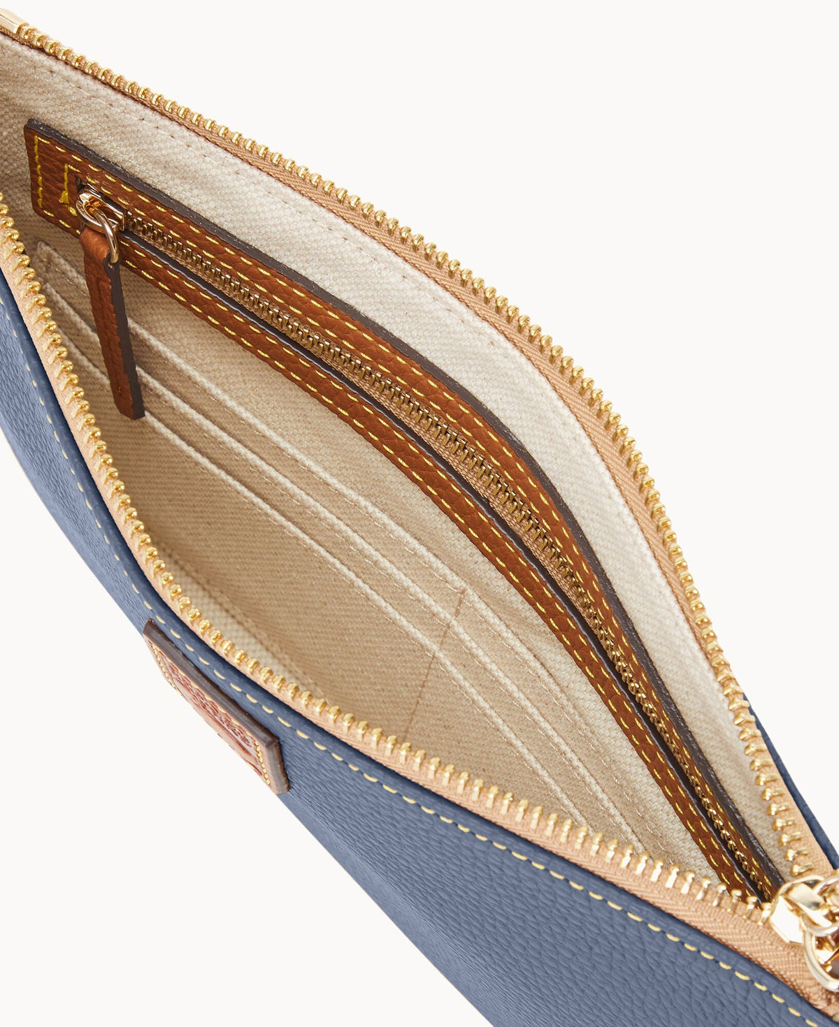 Pebble Grain Large Wristlet