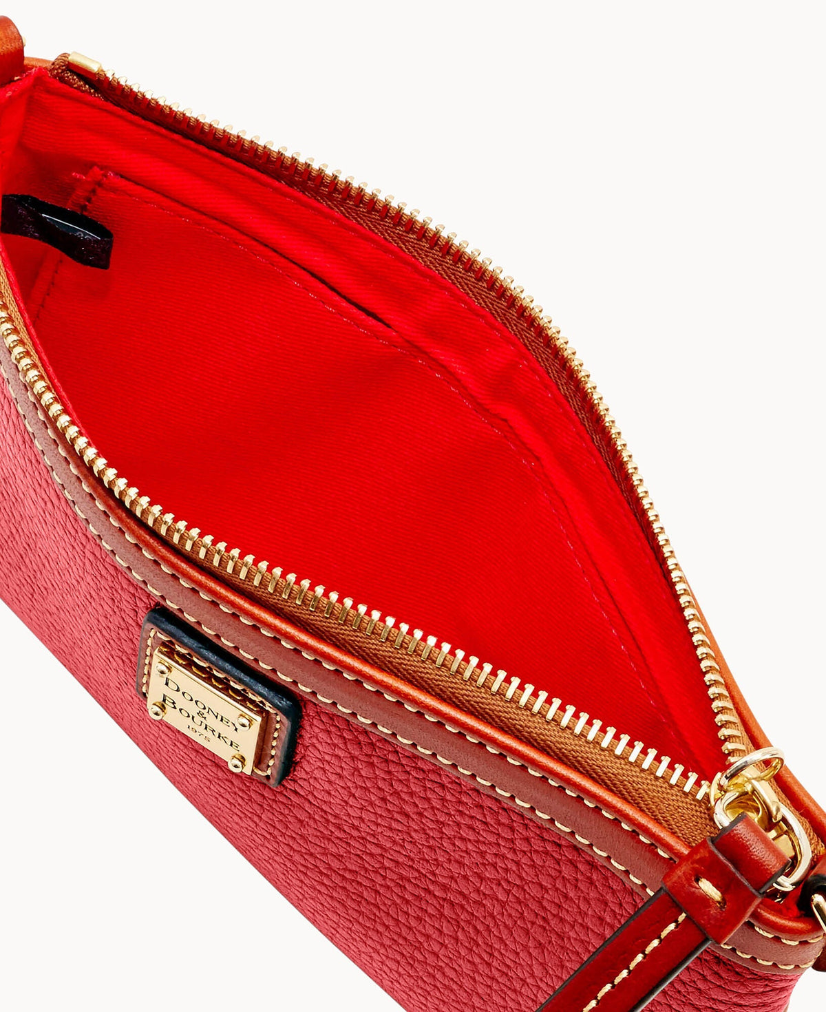 Pebble Grain Large Slim Wristlet