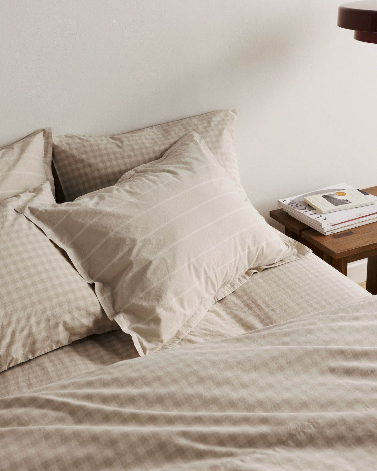 Brushed Cotton Fitted Sheet (Bone Check)
