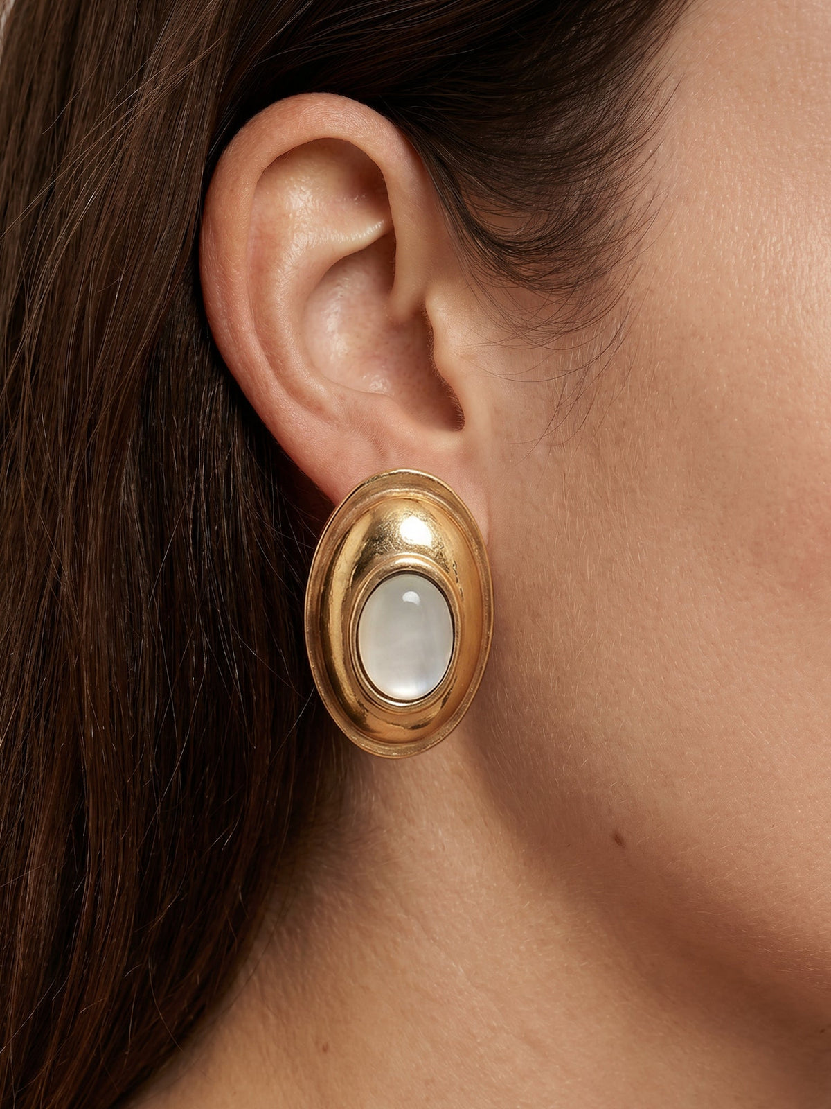 Cat’s Eye Cabochon Earring