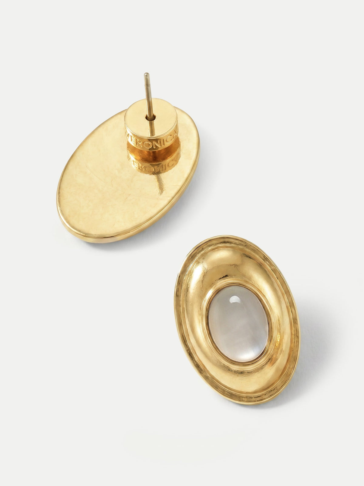 Cat’s Eye Cabochon Earring