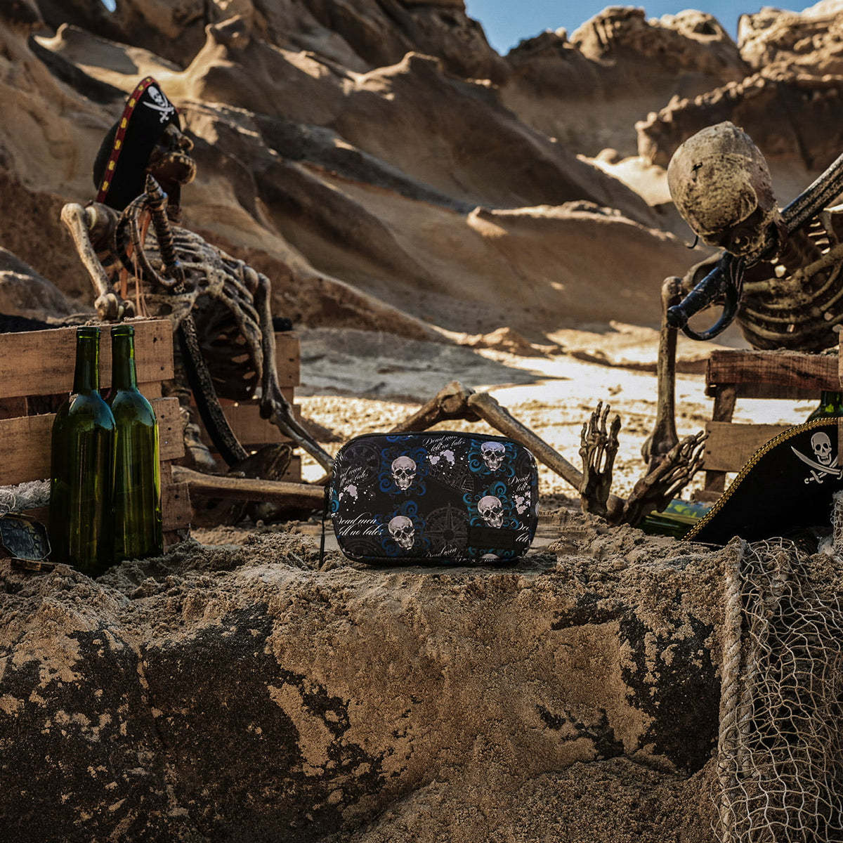 Crossbody Pack Dead Men Tell No Tales