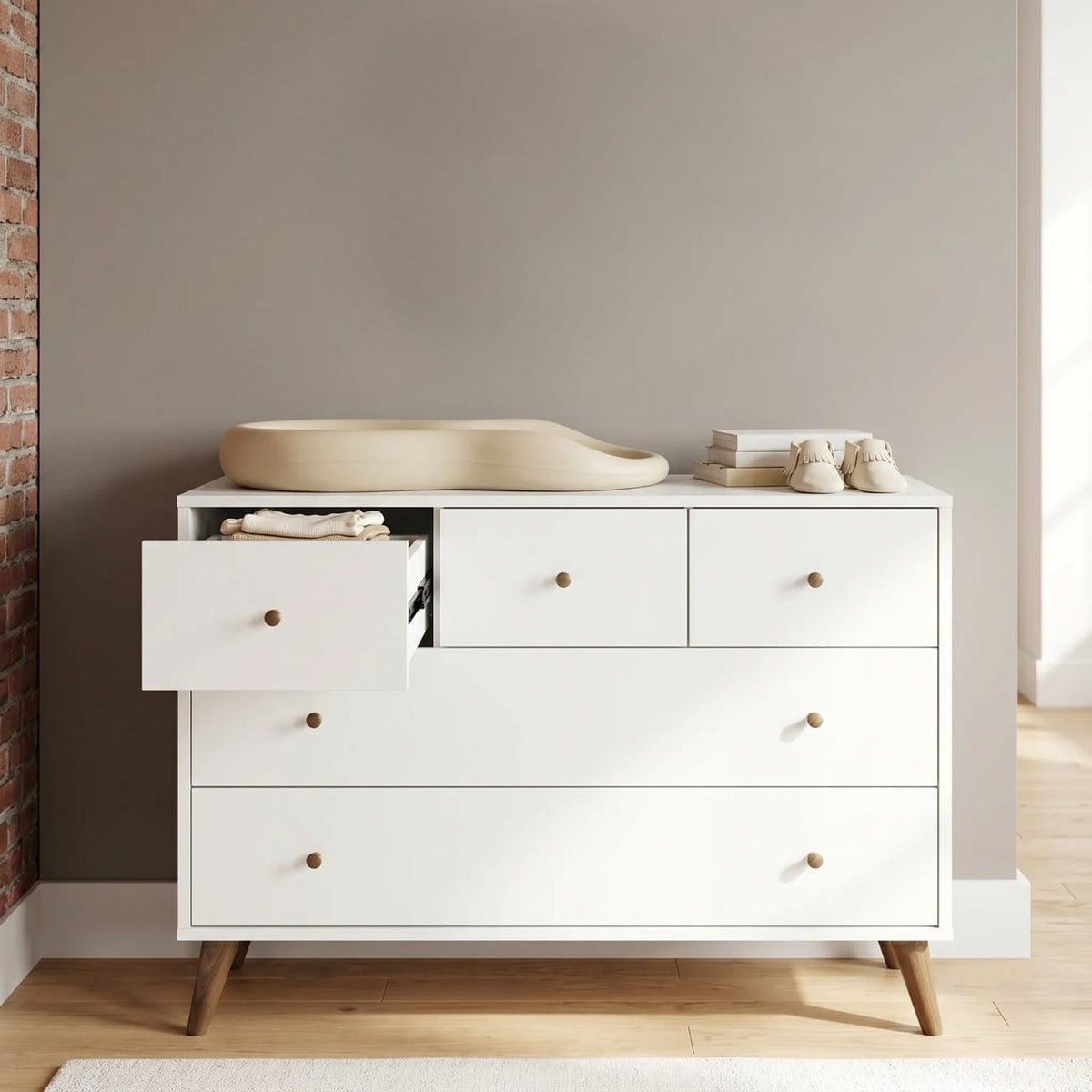 Dadada Austin 5-Drawer Dresser - White / Walnut Oak