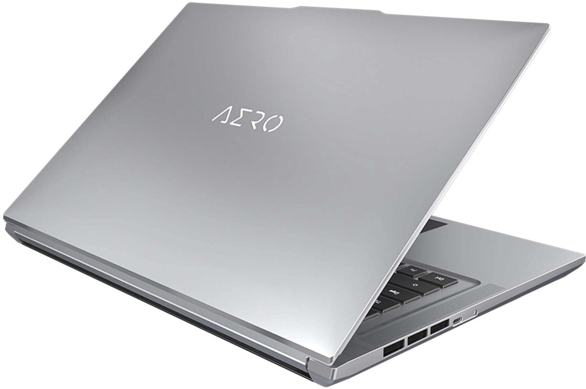 GIGABYTE AERO 16" 4K AMOLED Gaming Laptop - i7-12700H - 16GB RAM - RTX 3070 Ti - 1TB SSD (AERO 16 XE4-73US914HH)