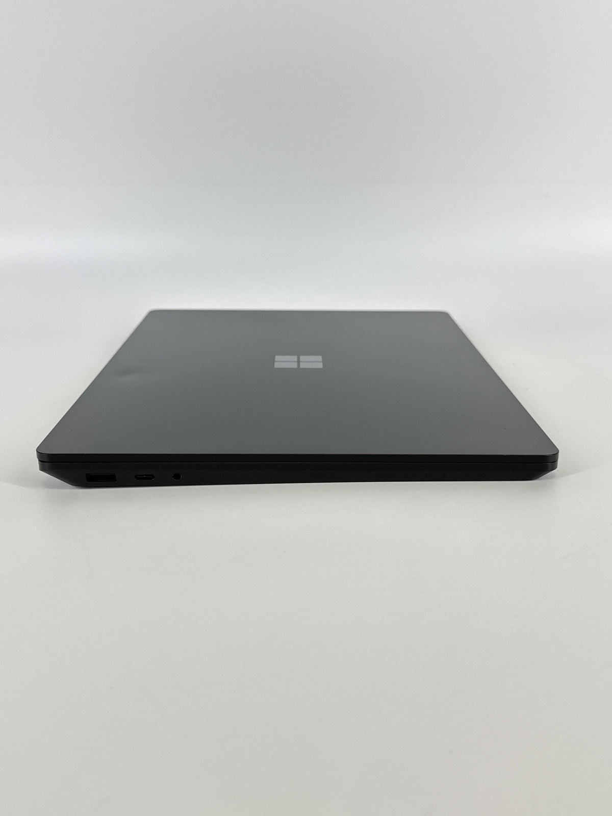 Microsoft Surface Laptop 6 13.5 Black 3.8 GHz Intel Core Ultra 7 16GB