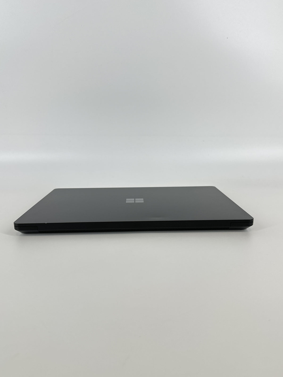 Microsoft Surface Laptop 6 13.5 Black 3.8 GHz Intel Core Ultra 7 16GB