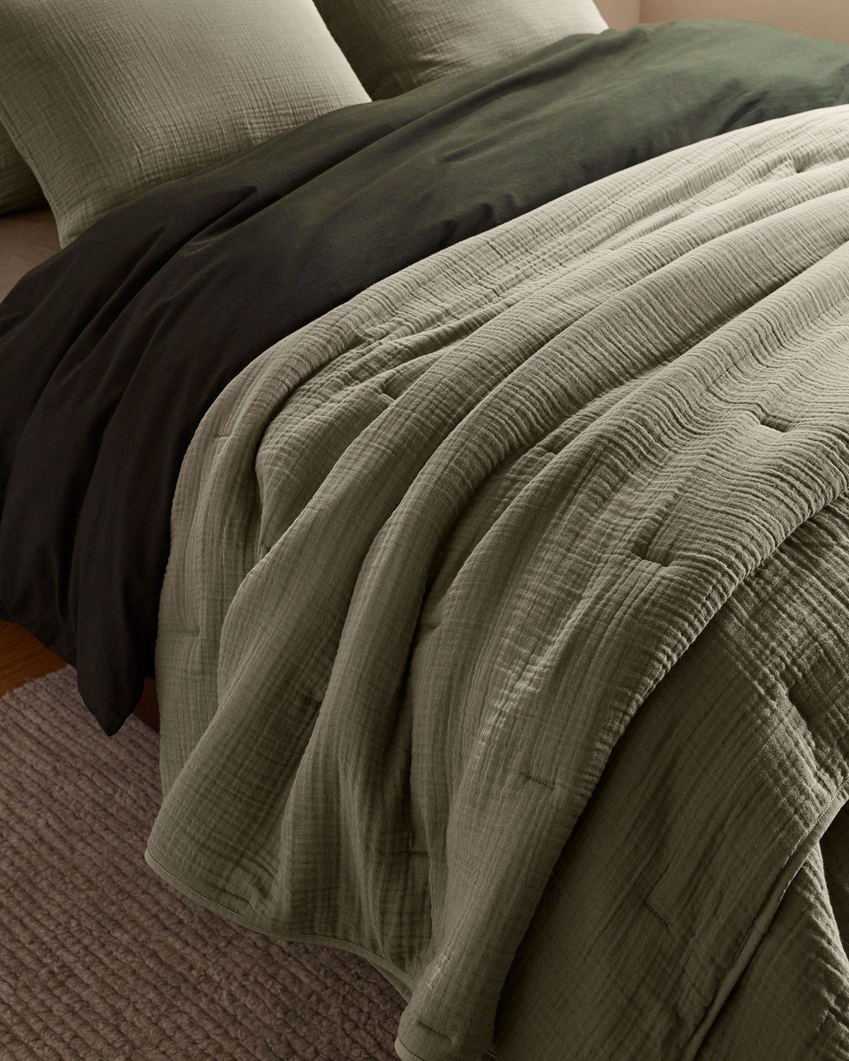 Organic Cloud Cotton Quilt (Moss)