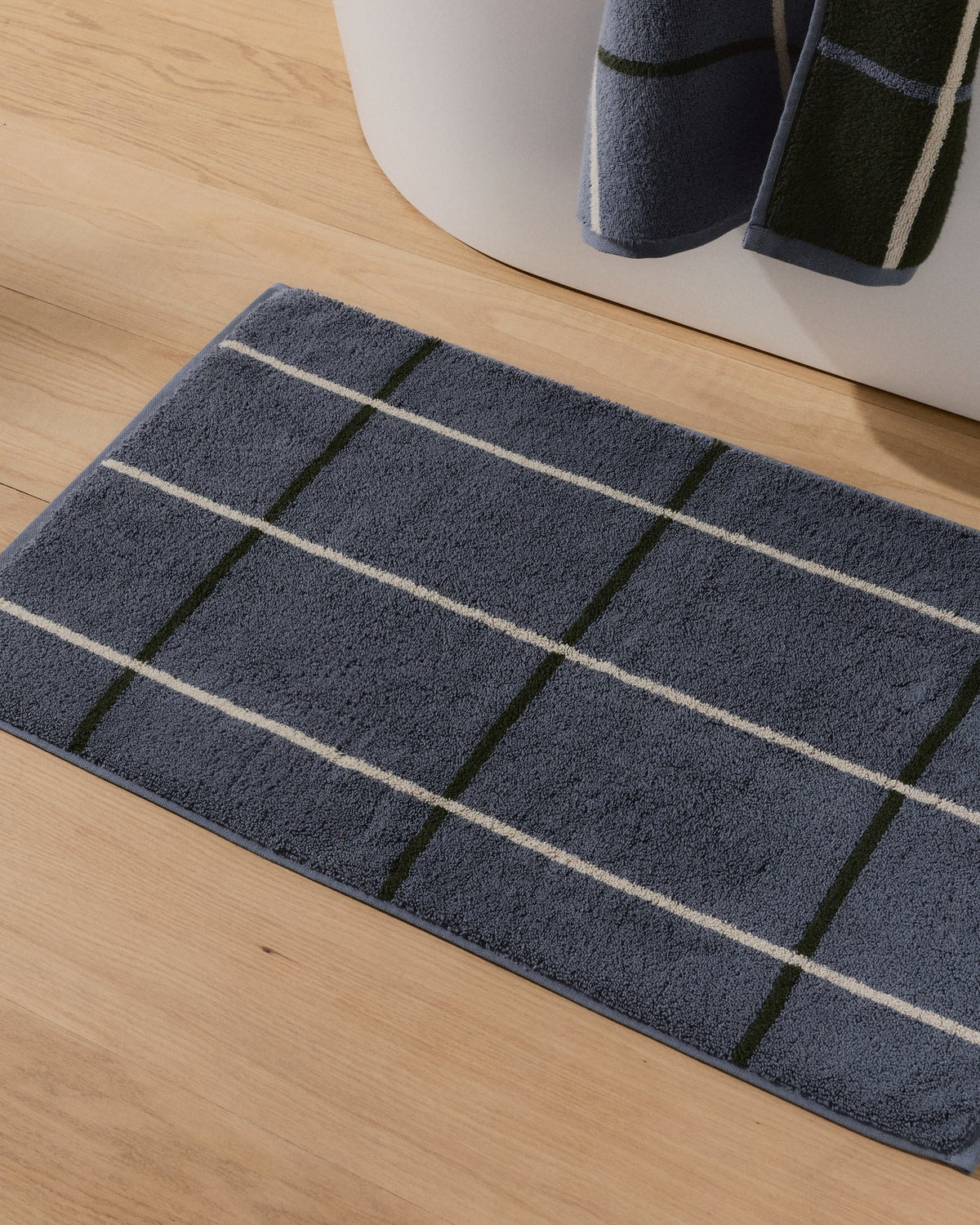 Organic Plush Tub Mat (Dusk Windowpane)