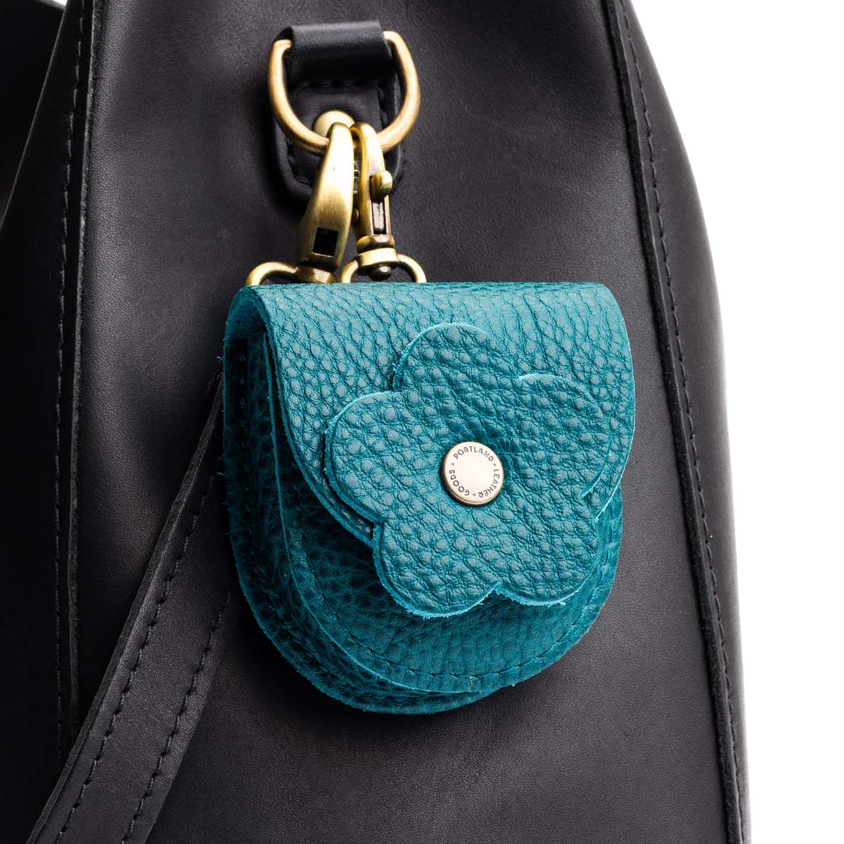 Petunia Pouch