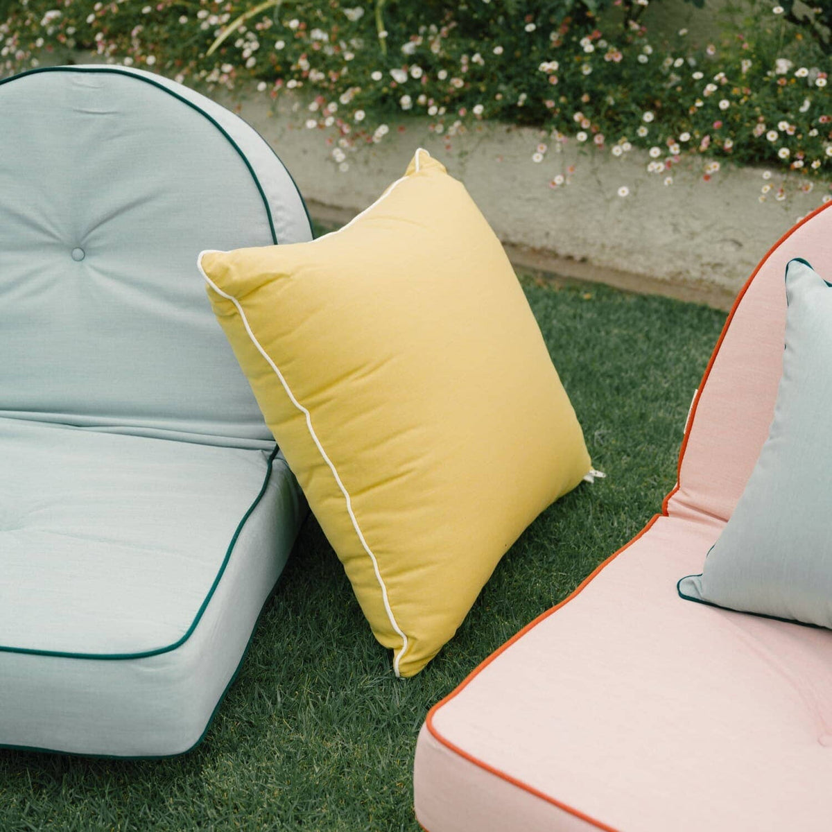The Reclining Pillow Lounger