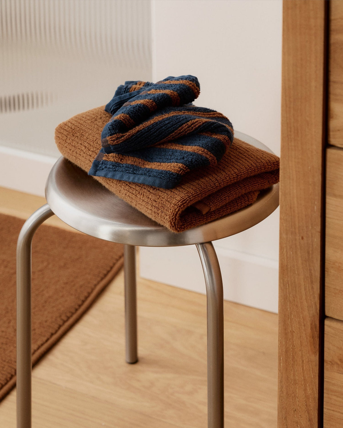 2+2 Organic Resort Stripe Bath Bundle - Ink with Tobacco